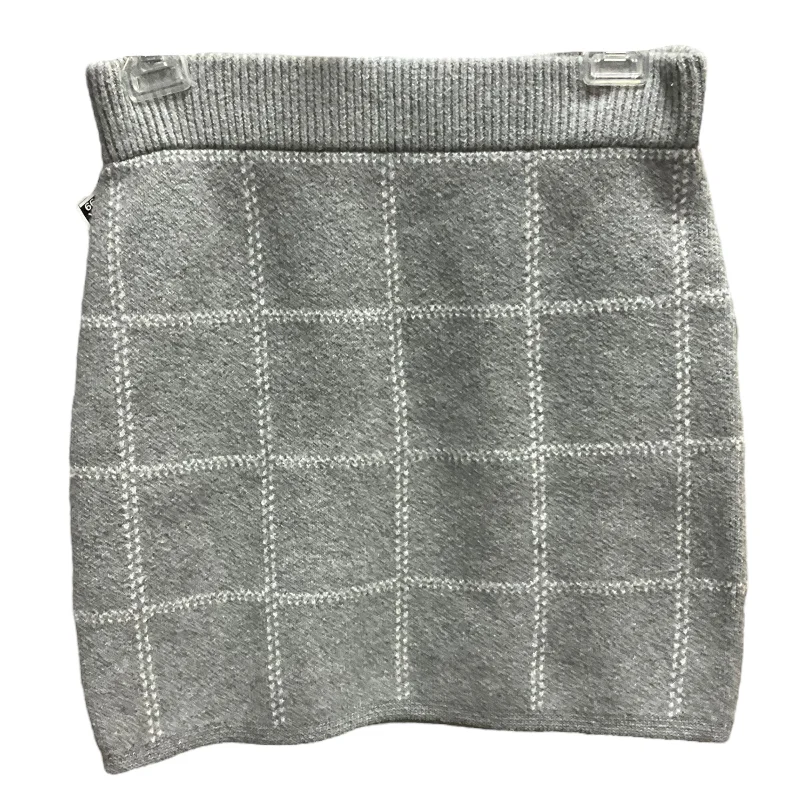 Skirt Mini & Short By A New Day In Grey & White, Size: L