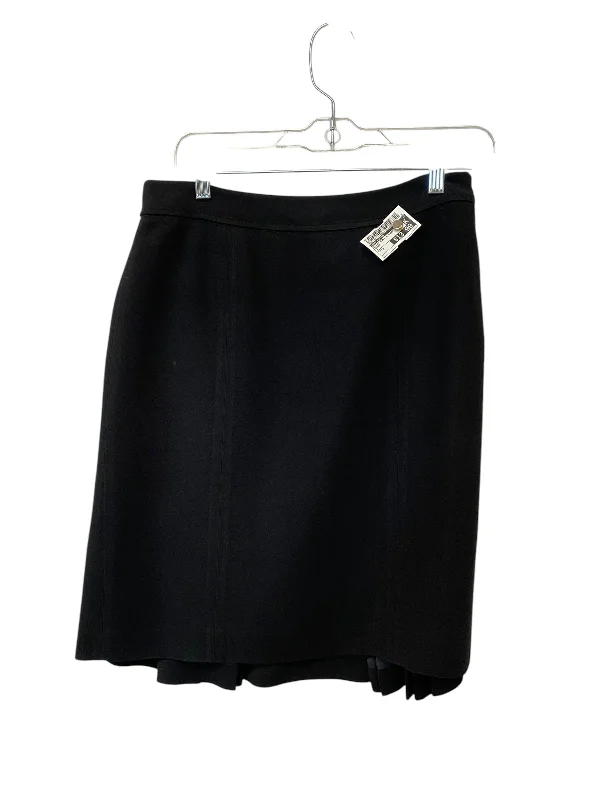 Skirt Mini & Short By Ann Taylor In Black, Size: 4